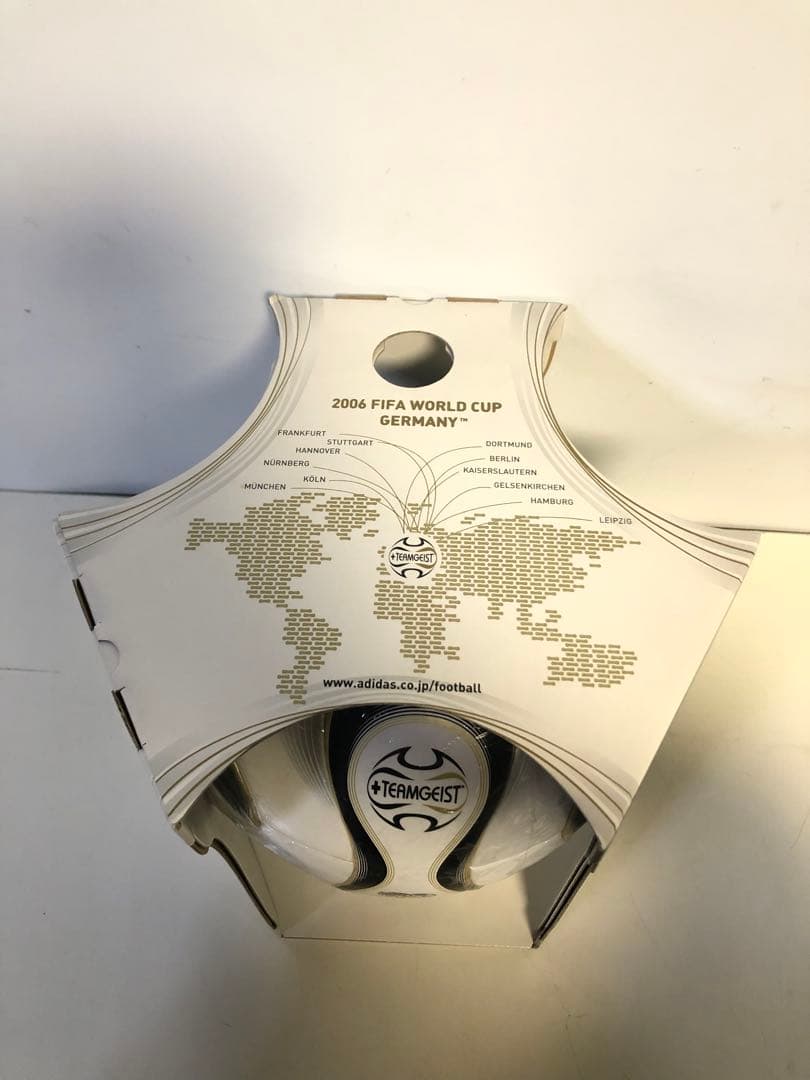 アディダス FIFA ワールドカップ　5号