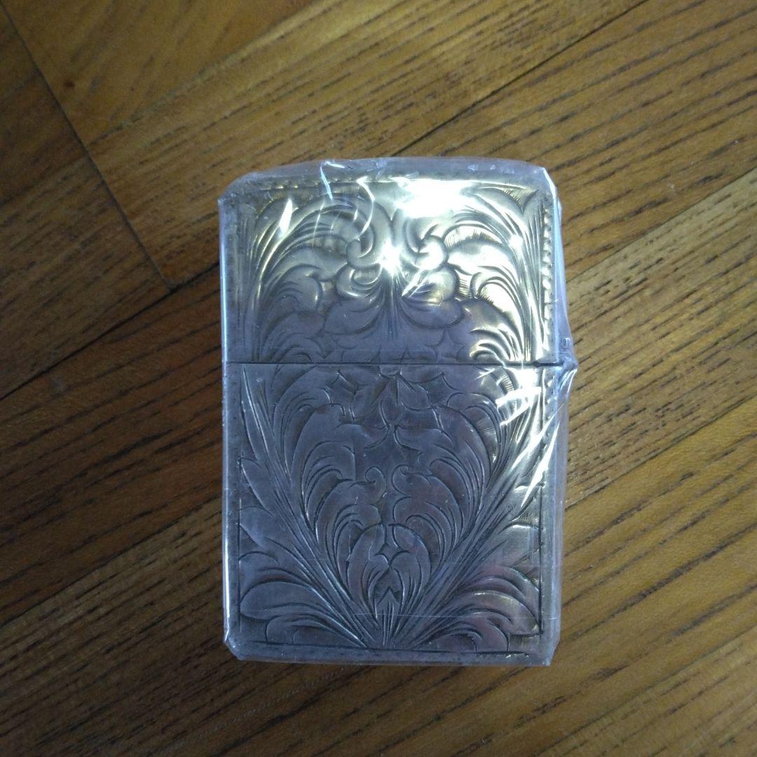 イタリアンベネチア6面手彫り彫刻アンティーク マラカイトと銀の装飾品シルバーです