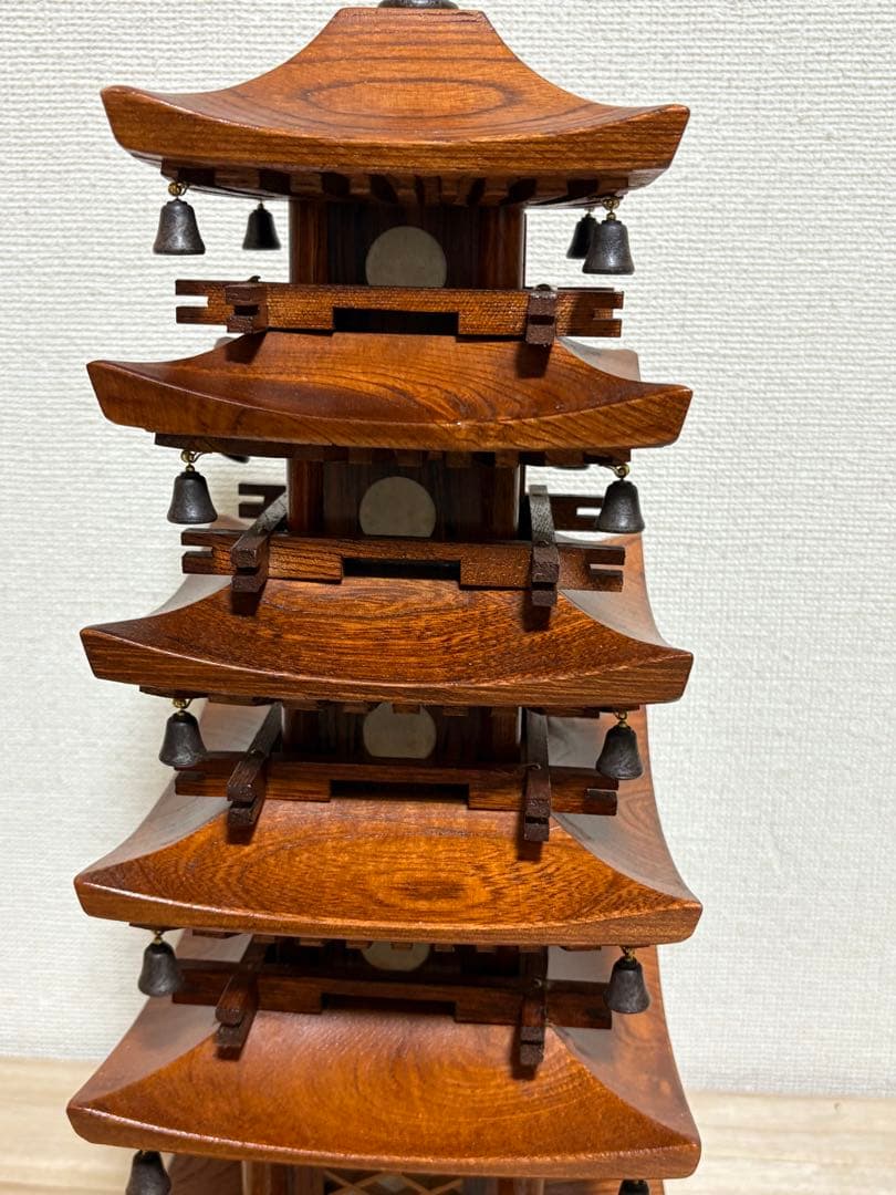 井波彫刻 越中井波 木製 五重塔 置物 鈴付き 木彫り
