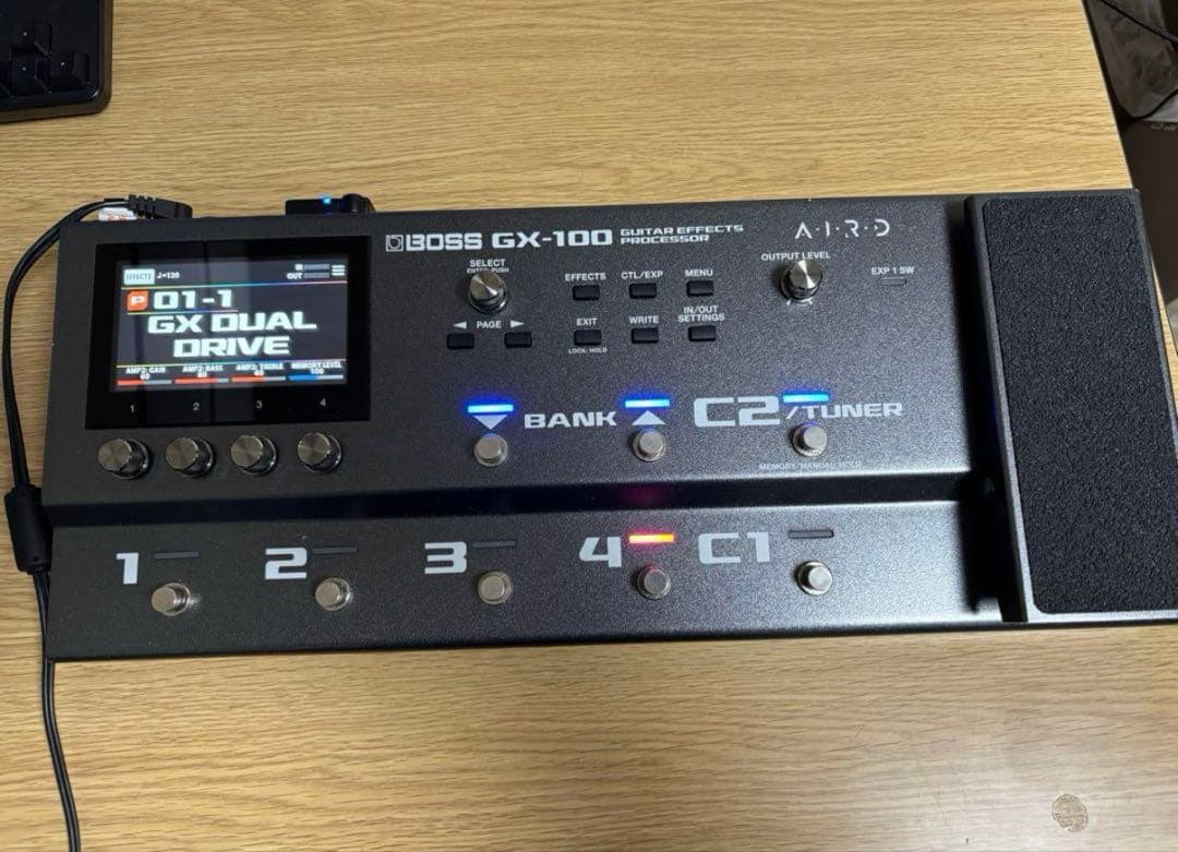 BOSS GX100 BT-DUAL付き