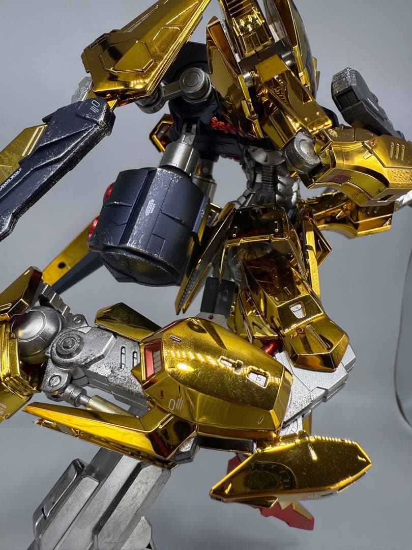 ガンプラMG 1/100 百式ライズカイン 完成品 ゴールドメッキ×マット仕上げ