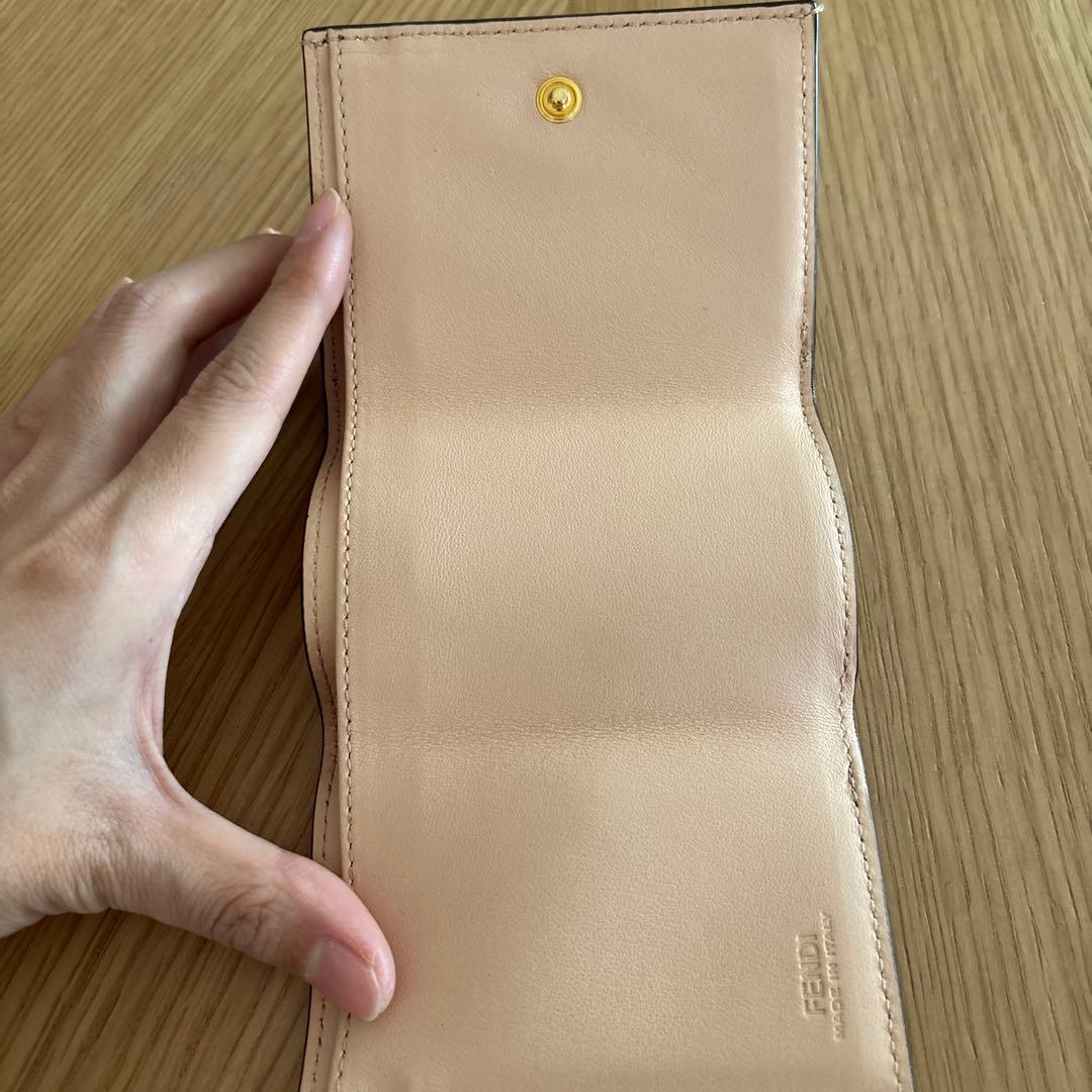 FENDI 三つ折り財布 黒/ピンク