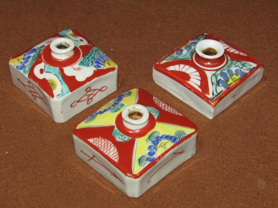 【色絵　草花紋図　四方　油壷　三点】古伊万里