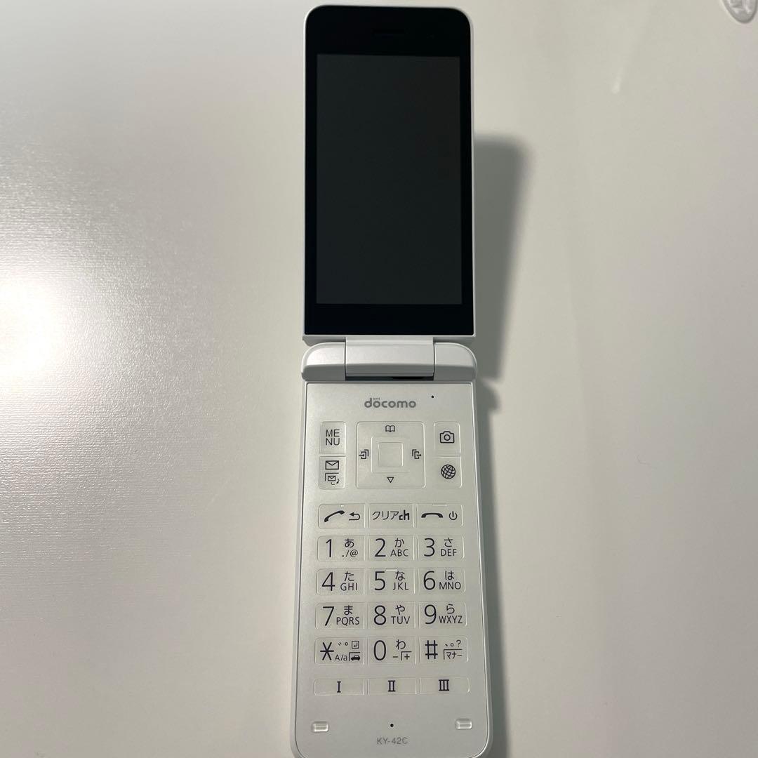 DIGNO KY-42C ホワイト docomo 本体