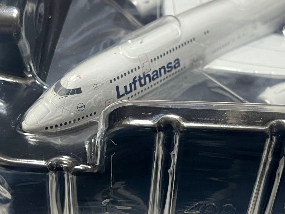NG 1/400ルフトハンザB747-8