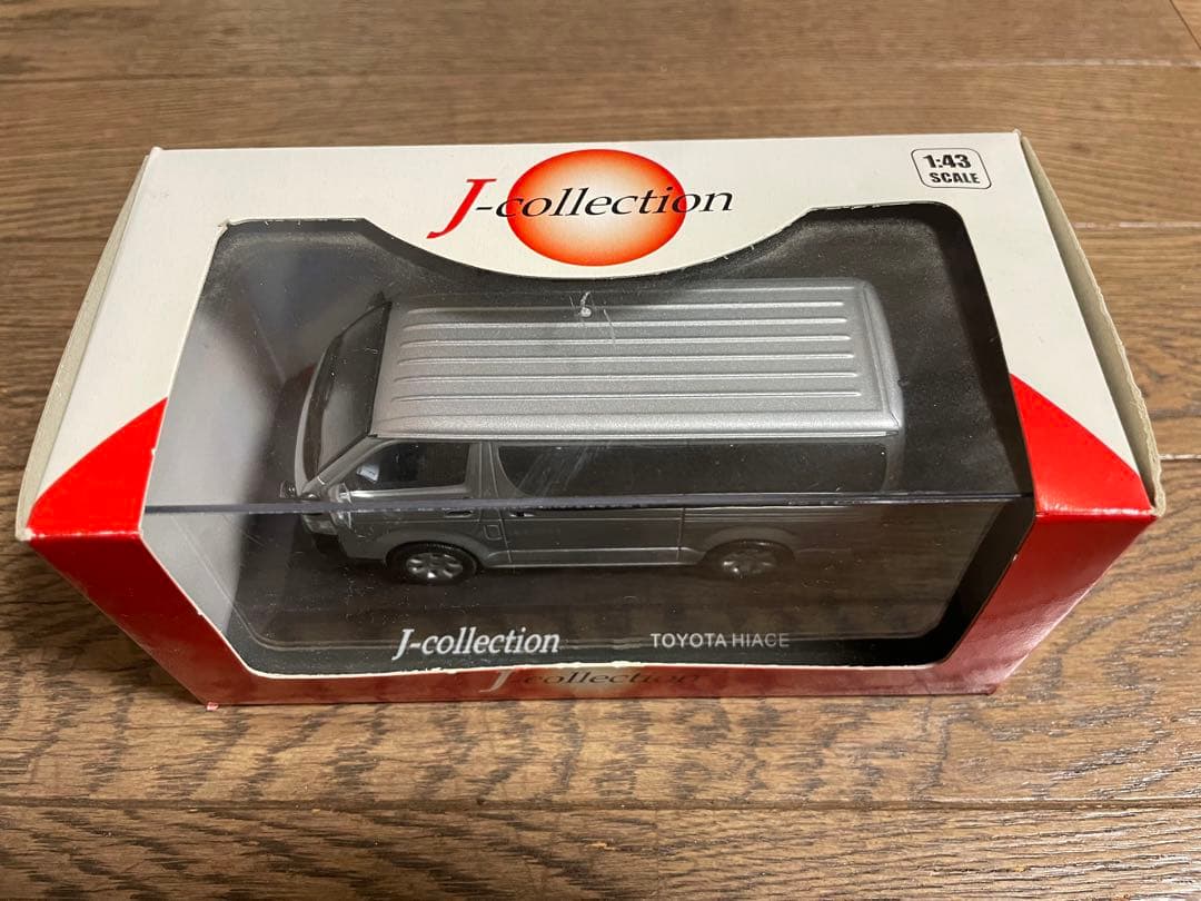 jコレクション　1/43 トヨタ　ハイエース　シルバー