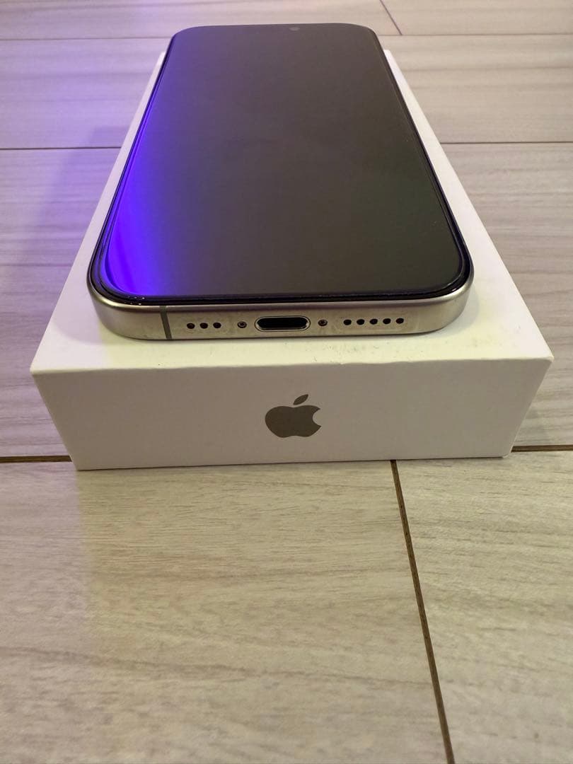 iPhone 15pro 256GB ナチュラルチタニウム　SIMフリー