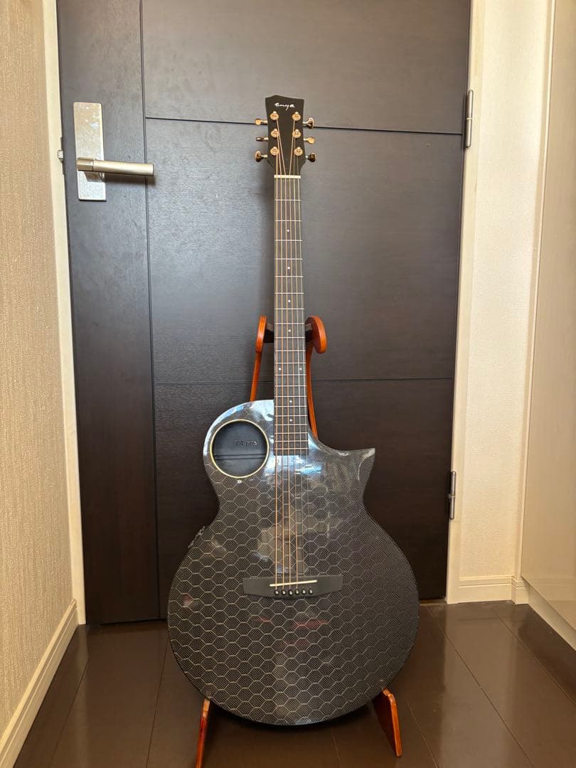 ENYA X4 Pro 美品｜付属品完備｜内蔵エフェクト搭載 カーボンギター