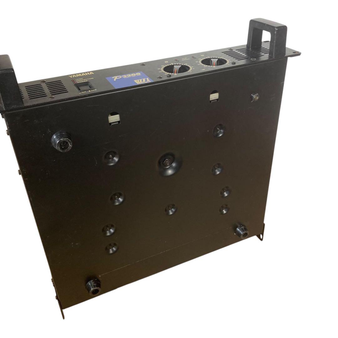 YAMAHA P3200（パワーアンプ）　訳あり