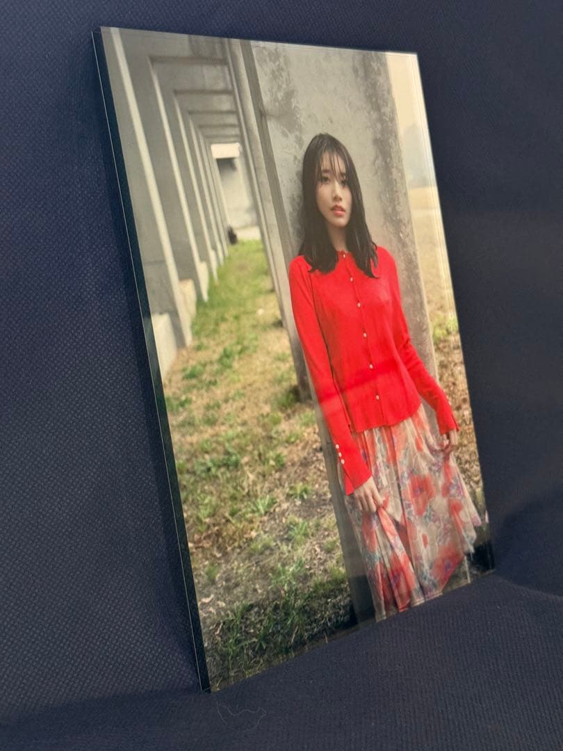 河北彩伽 写真展「うたかたの花」アクリルフレーム（直筆サイン入り）