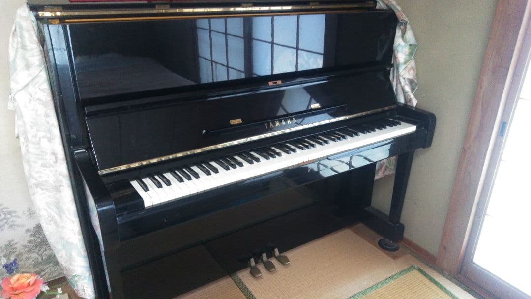 YAMAHAアップライトピアノ 黒　　U1h