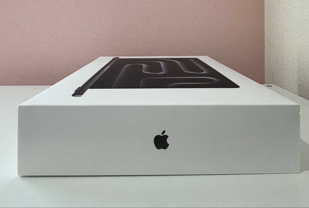 新品未開封　Apple MacBook Pro 14 (M5/16GB/1TB)