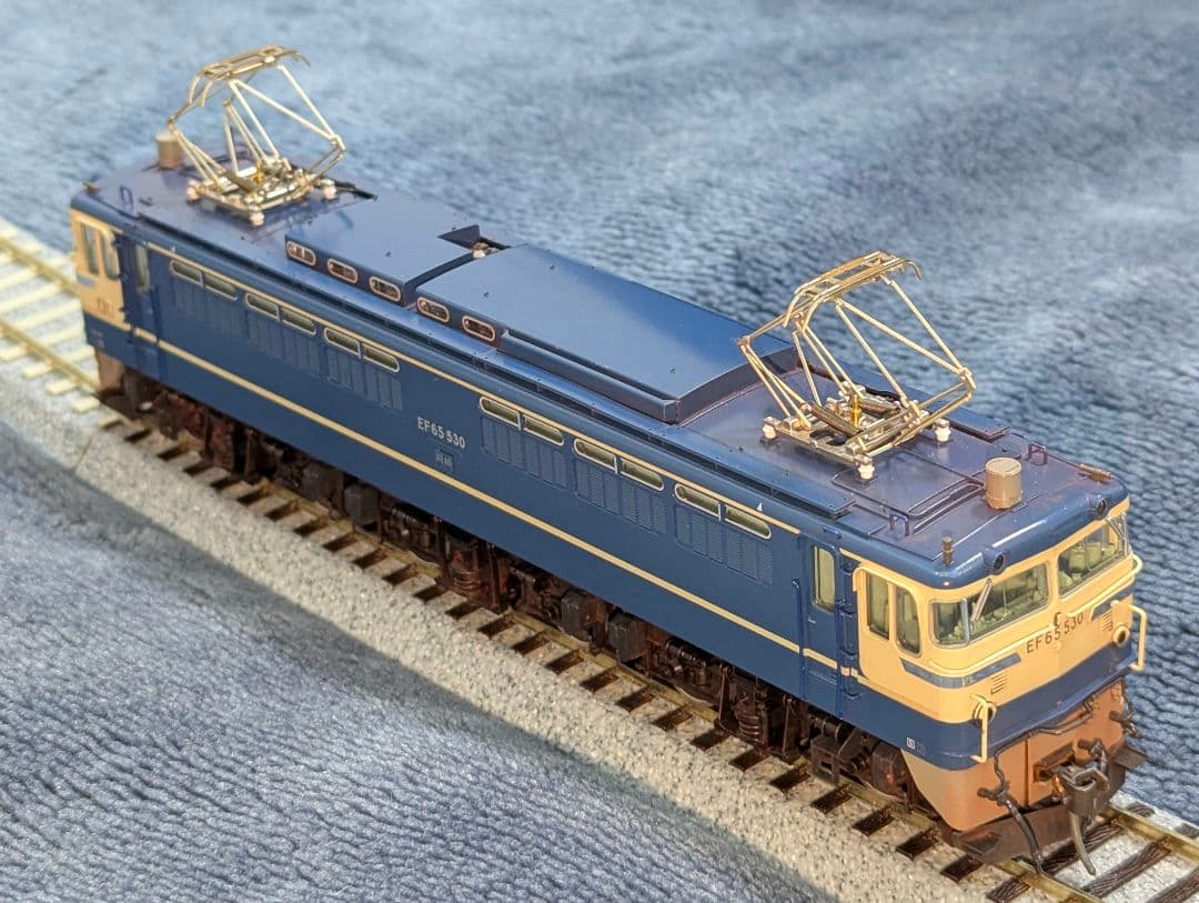 KATO　EF65 500番台 (特急色:旅客用) 【1-303】　HOゲージ