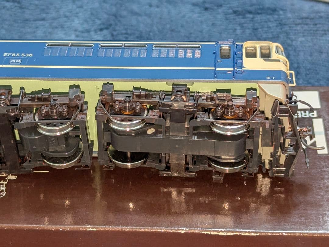 KATO　EF65 500番台 (特急色:旅客用) 【1-303】　HOゲージ