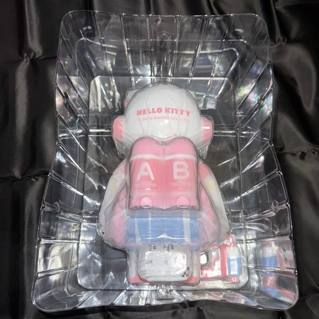 ②POPMART 400% MOLLY SANRIO サンリオ　 ハローキティ