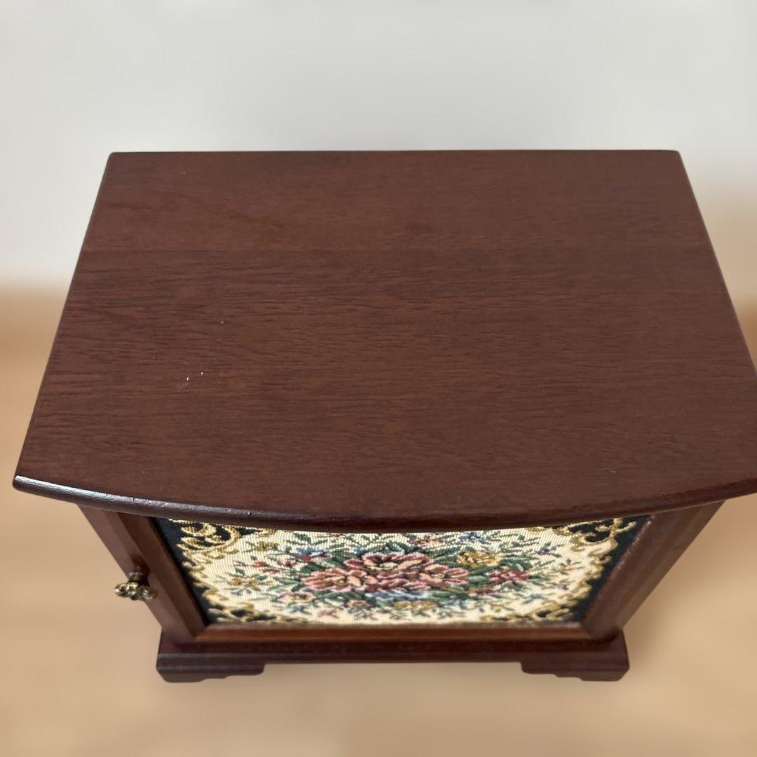 イタリア刺繍 ゴブラン織り 天然木 宝石棚 レトロ アクセサリーボックス