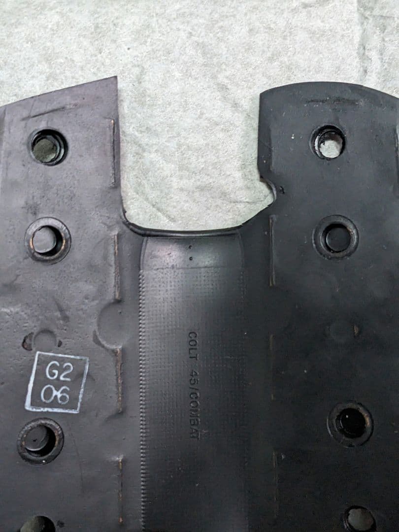 1911 ガバ パックマイヤー実銃用グリップ マグポーチ 予備マガジン 等