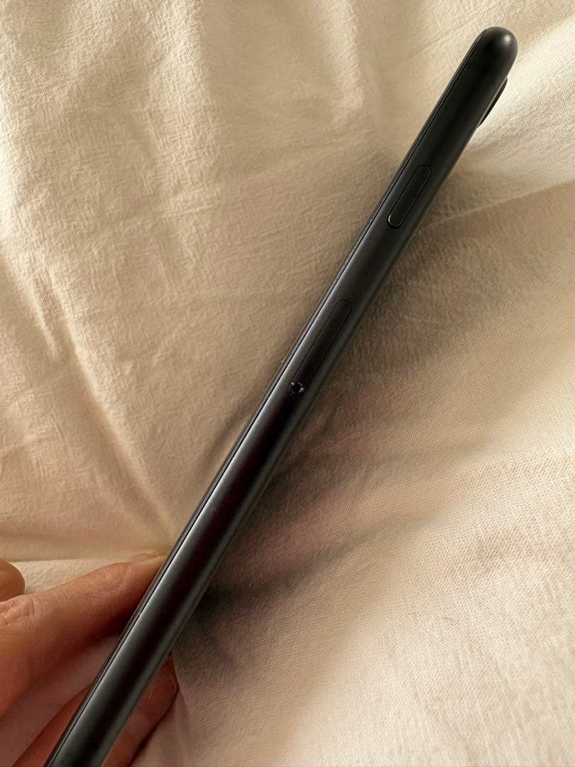 iPhone SE_2 128GB Black SIMフリー