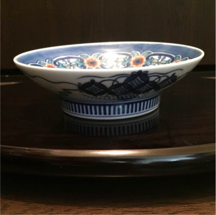 色絵 外唐草文様