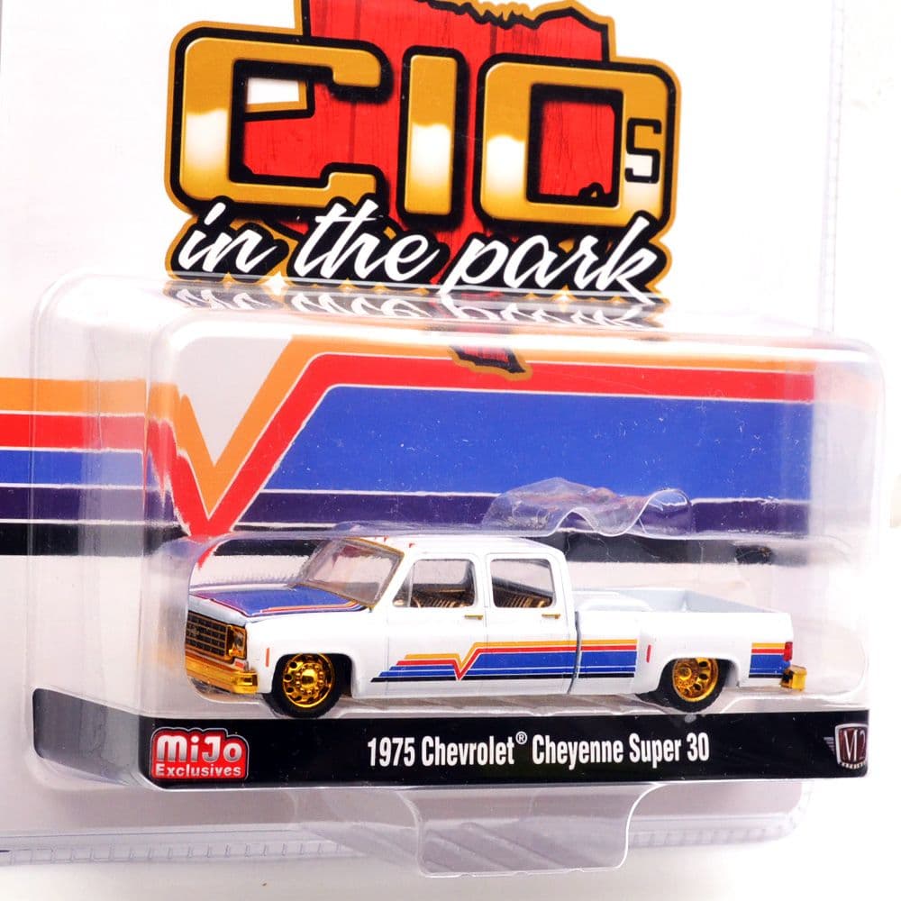 M2 1975 シボレー・シャイアン・スーパー30　デューリー (チェイスカー)