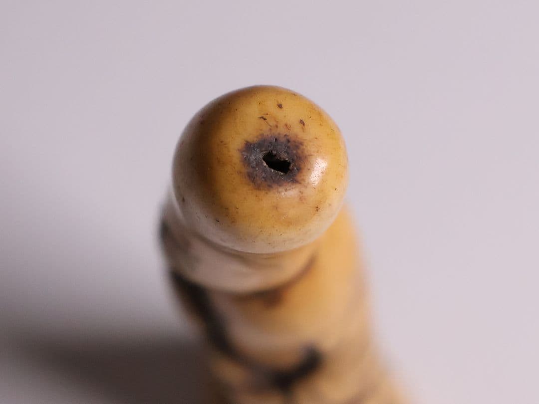 時代 堤物 根付 鹿角 老人 筆 仙人 人物 彫刻 提げ物【CM259】