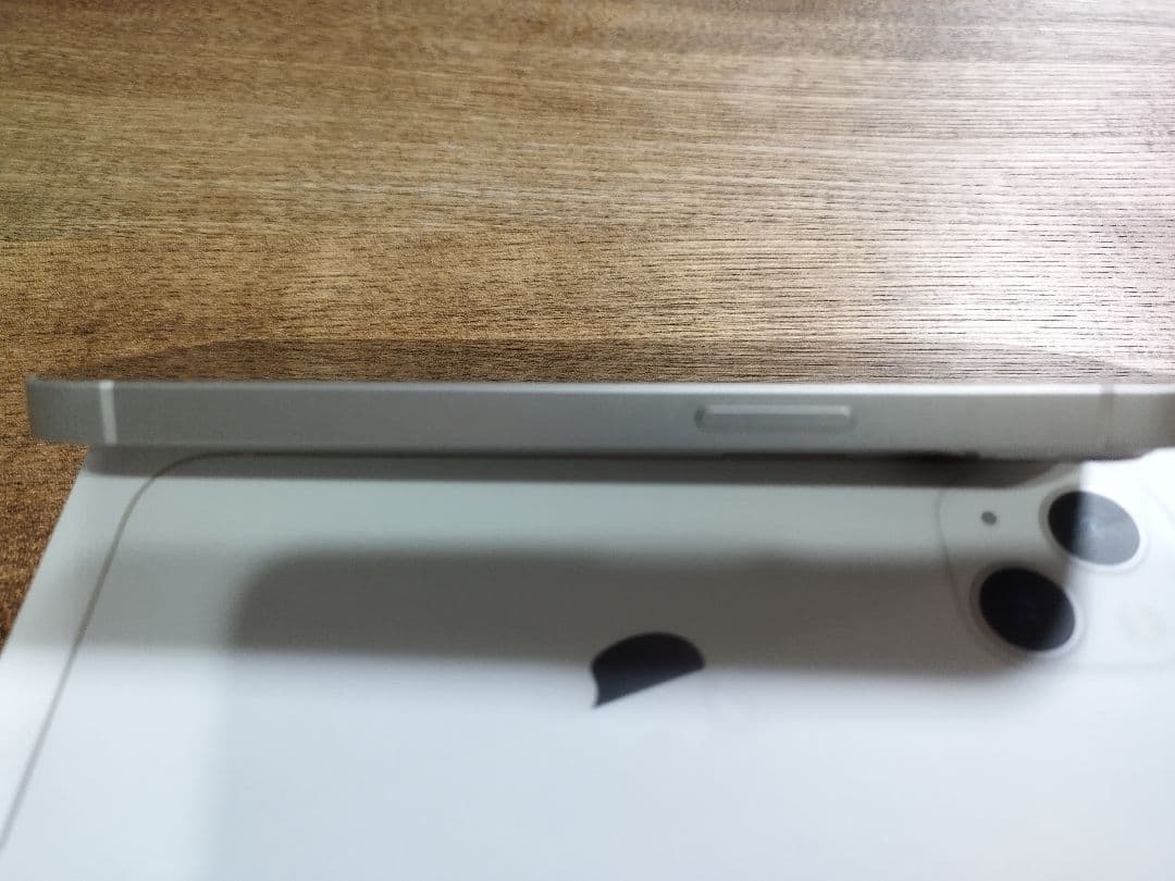 iPhone13 バッテリー残94%　128GB ホワイト