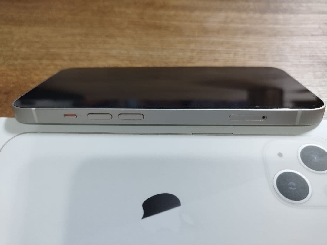 iPhone13 バッテリー残94%　128GB ホワイト