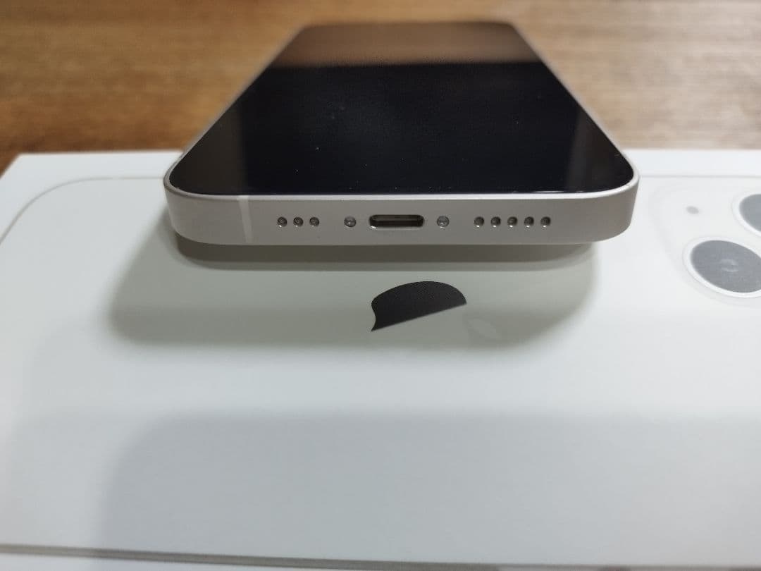 iPhone13 バッテリー残94%　128GB ホワイト