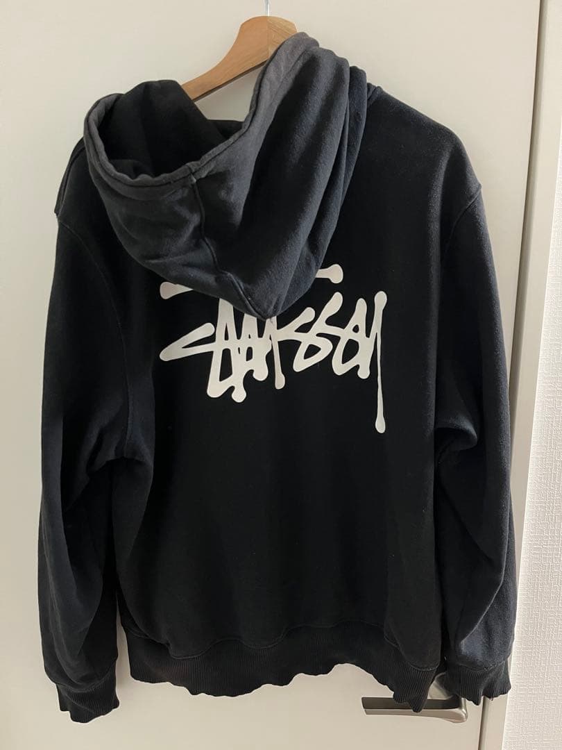 Stussy ブラック ジップアップパーカー M