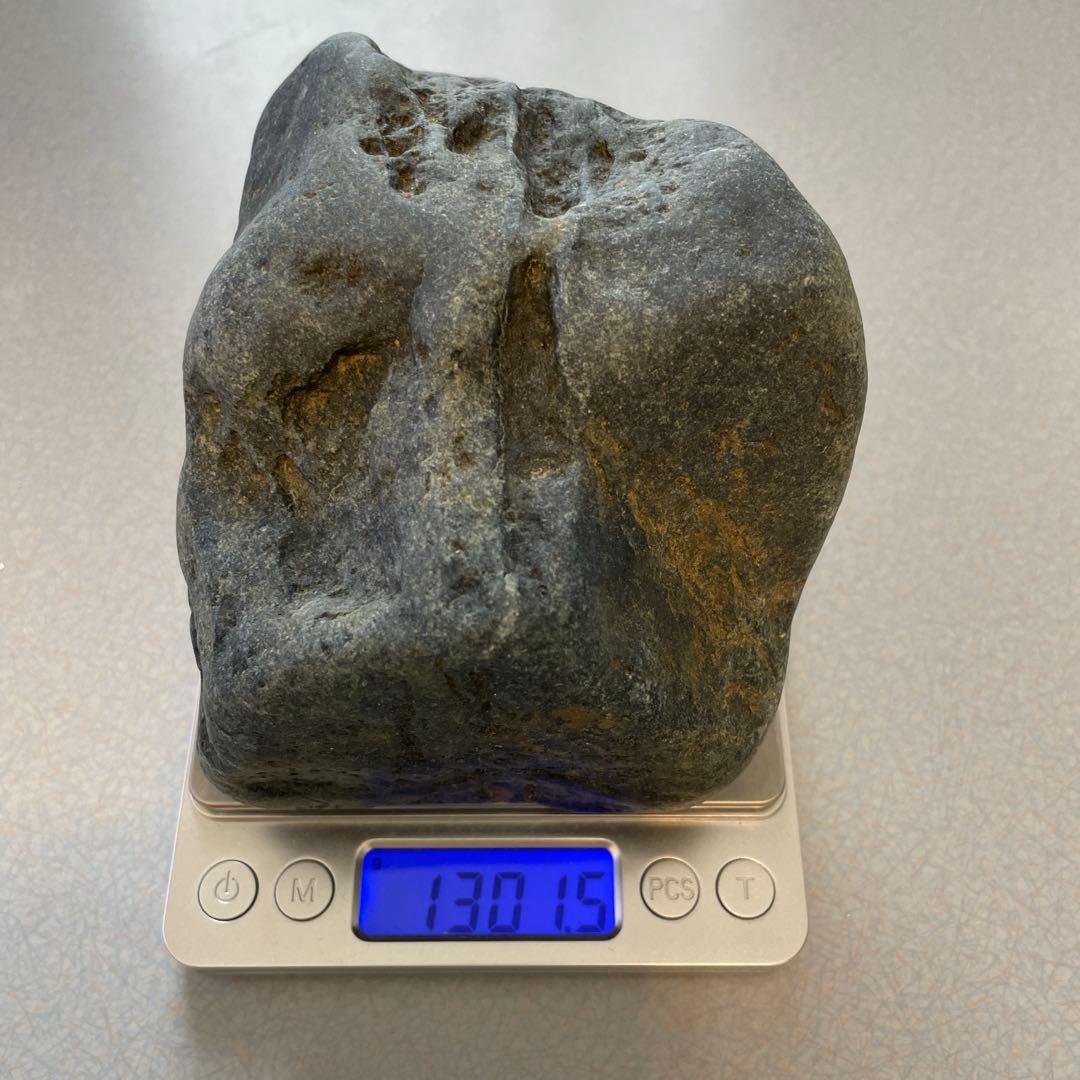 八海石　天然黒石　6個セット 水槽用レイアウト　14kg