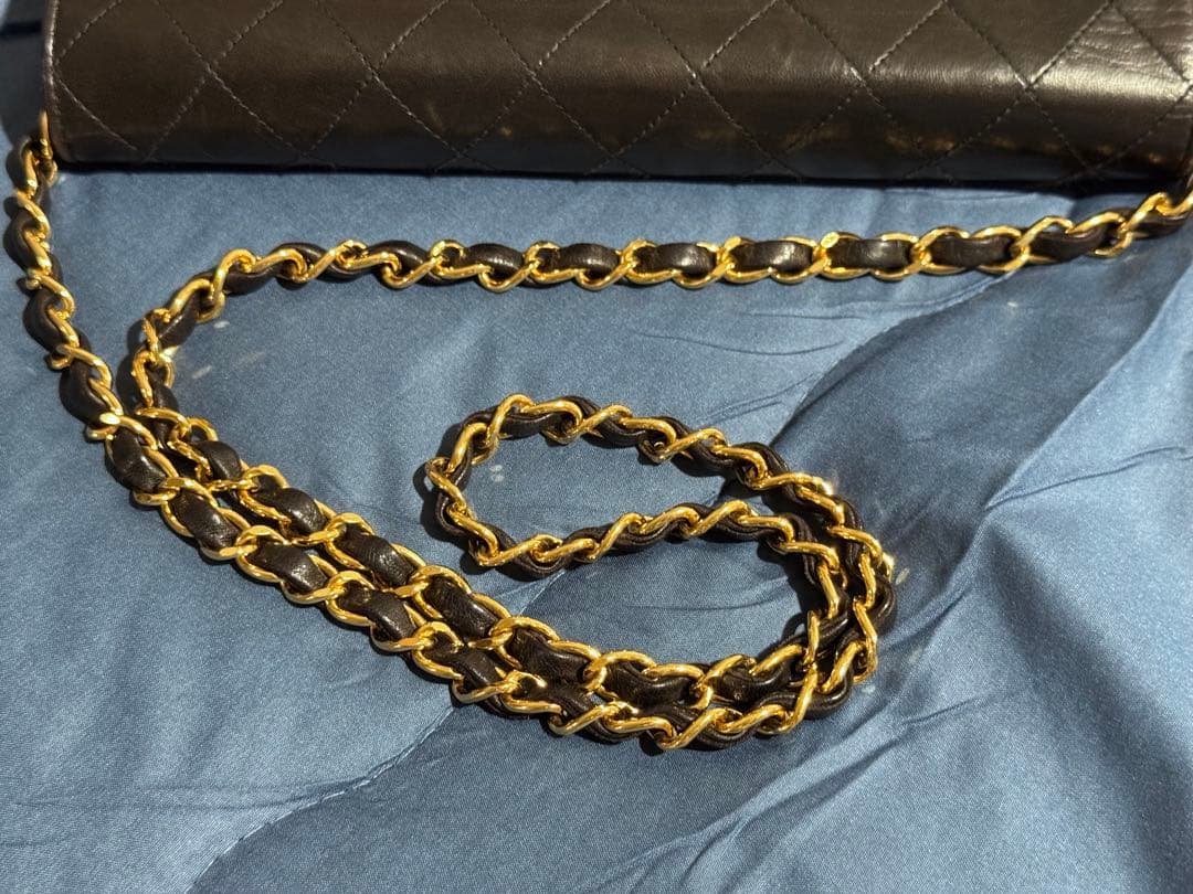 CHANEL マトラッセ ラムスキン ショルダーバッグ