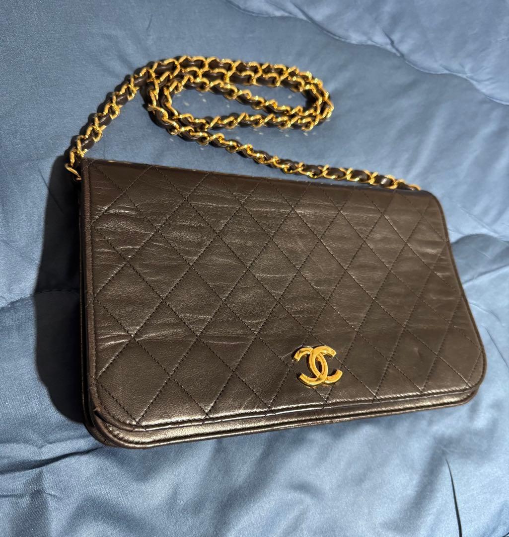 CHANEL マトラッセ ラムスキン ショルダーバッグ