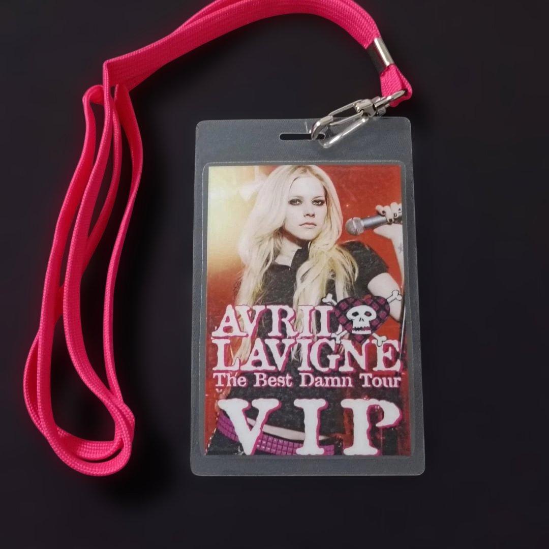 【新品】Avril Lavigne Tシャツ Mサイズ バッグ VIPパス付き