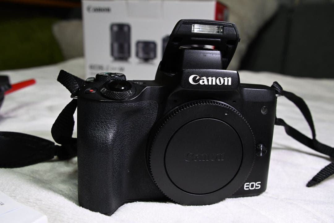 Canon EOS kissM ミラーレスカメラ ダブルズームキット