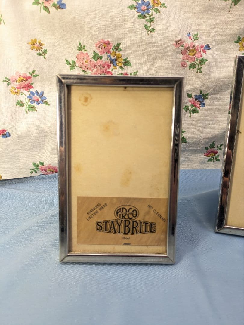イギリス アンティーク クロームメッキ フォトフレーム ２個セット
