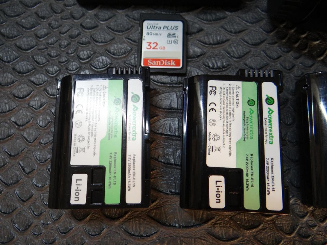 ニコンNikon1 V1 ブラックボディ パワーズームレンズ ショット数4313