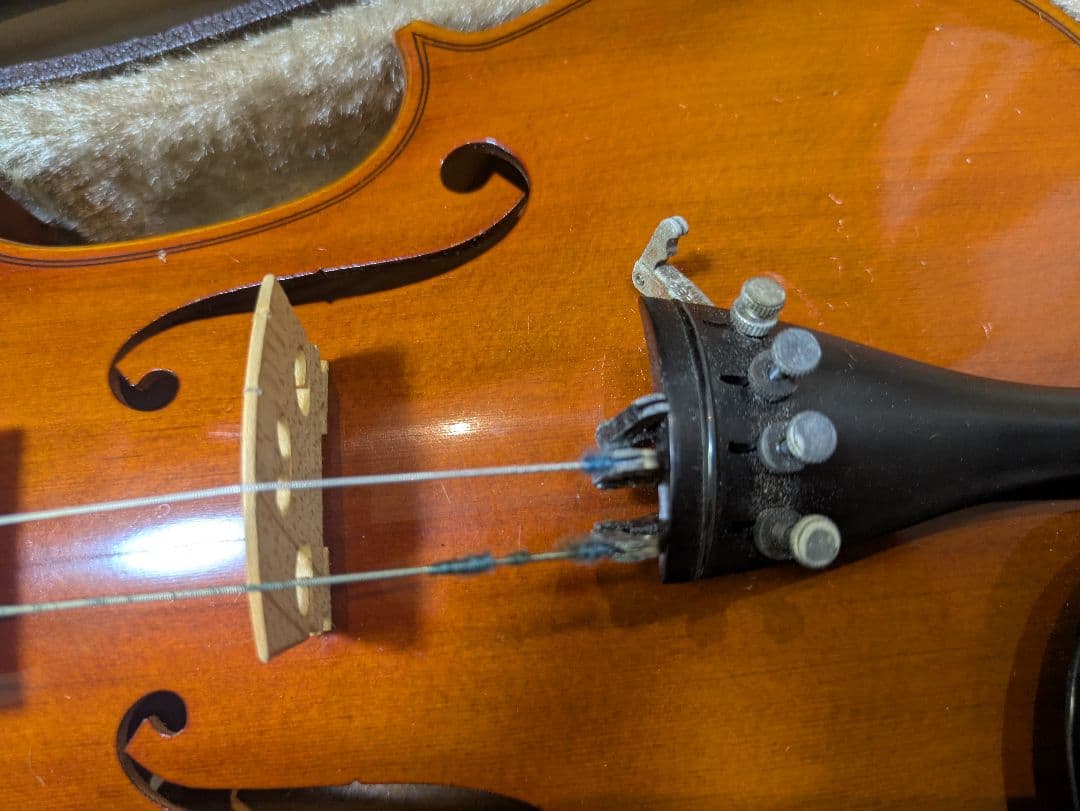 使用感あり　鈴木バイオリン 4/4　ケース、付属品付き