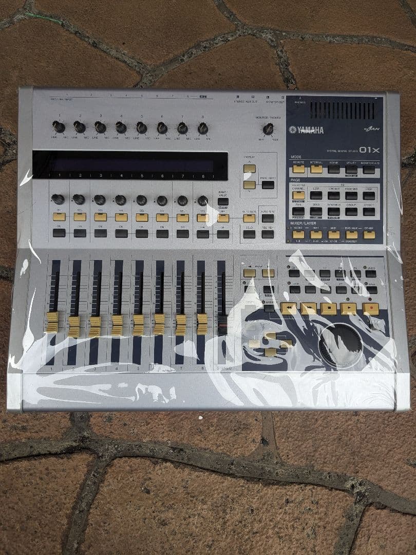 配信機器・PA機器・レコーディング機器 YAMAHA 01X Digital Mixing Studio