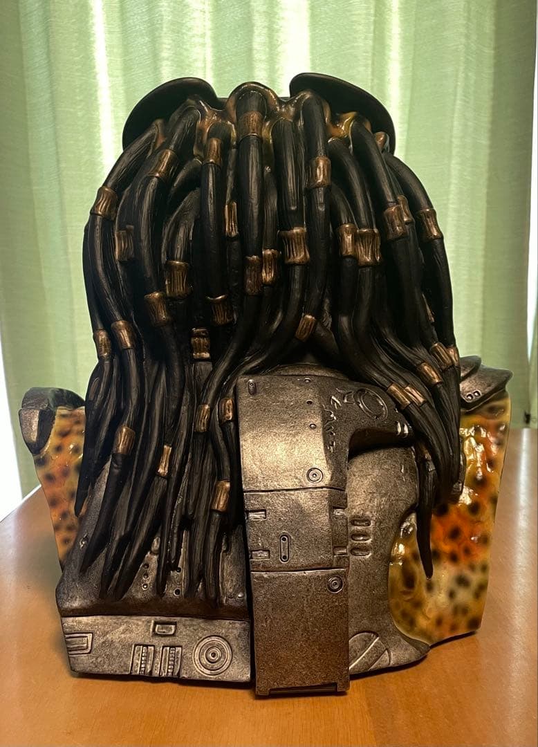 プレデター ヘッド特製フィギュア（箱付き）