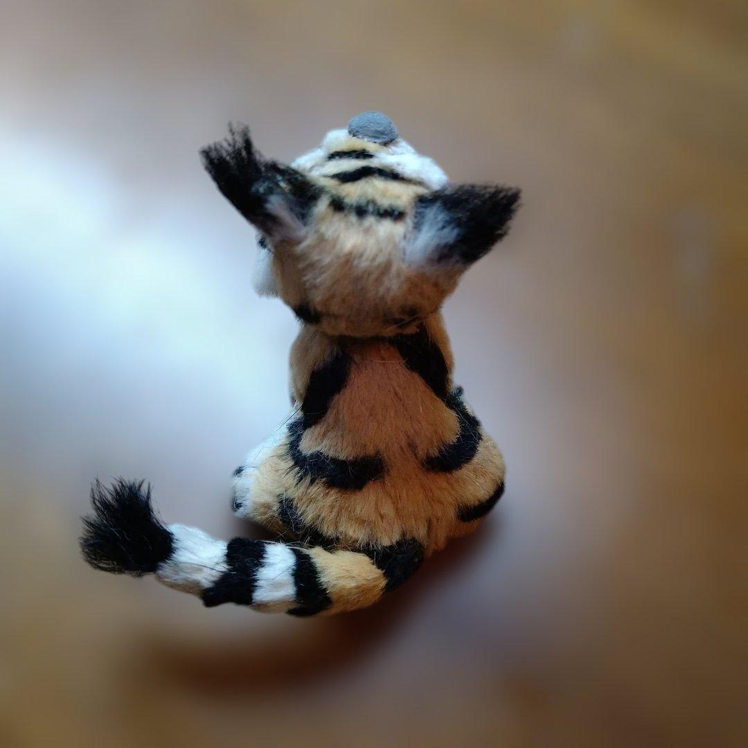 虎の親子の置物2体セット　ビンテージ　ハンドメイド　首振り　一点物