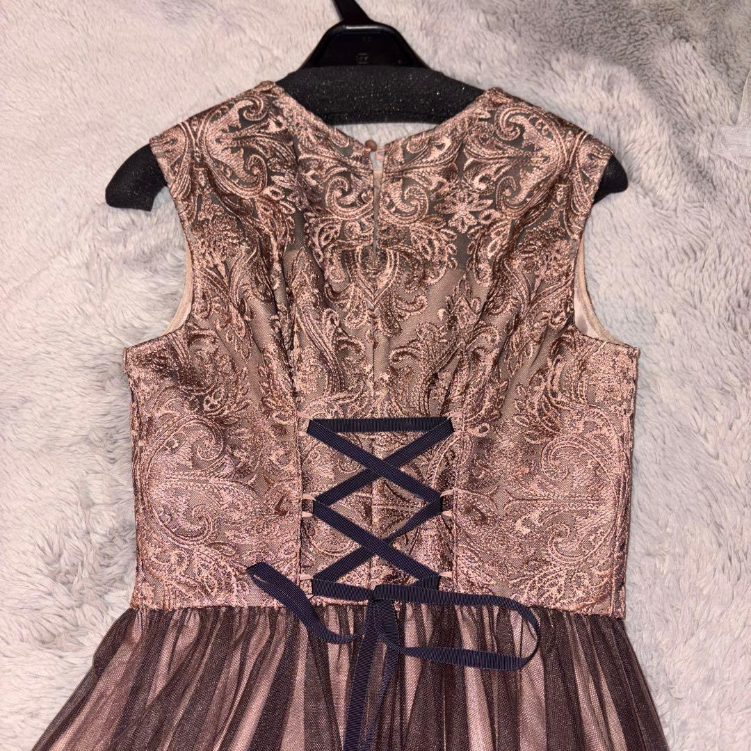 【美品】AIMER エメ オーナメント刺繍レースパーティドレス