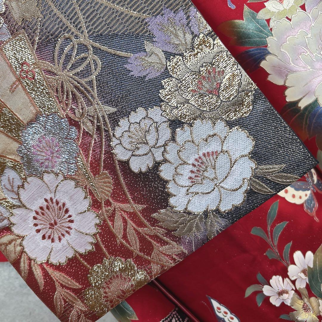 振袖　フルセット　正絹　赤　黒　華やか　ボタン　古典柄　かっこいい系　k3