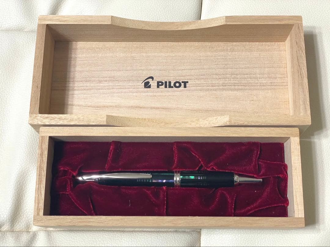 PILOT キャップレス螺鈿　水面　※難有