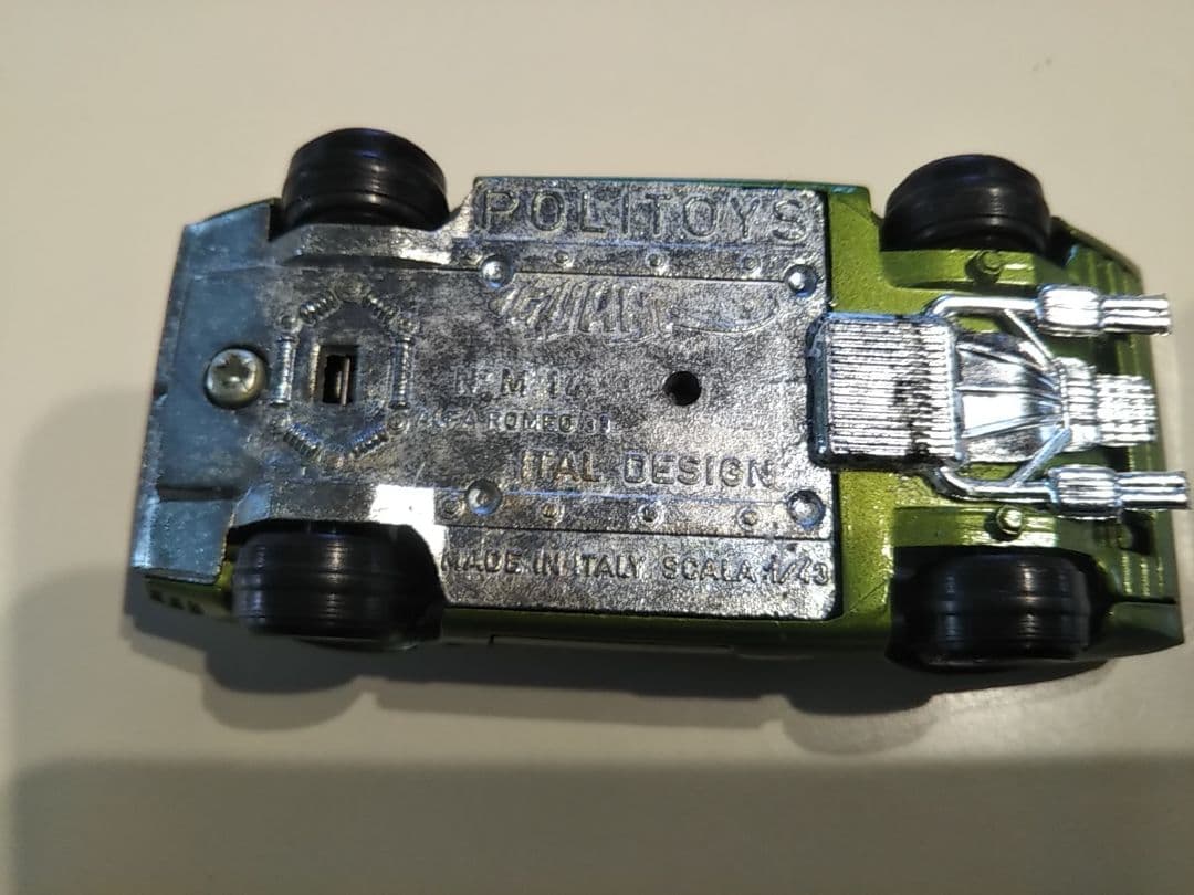 アルファロメオ　33 イグアナ　IGUANA ポリトーイ　フィアット