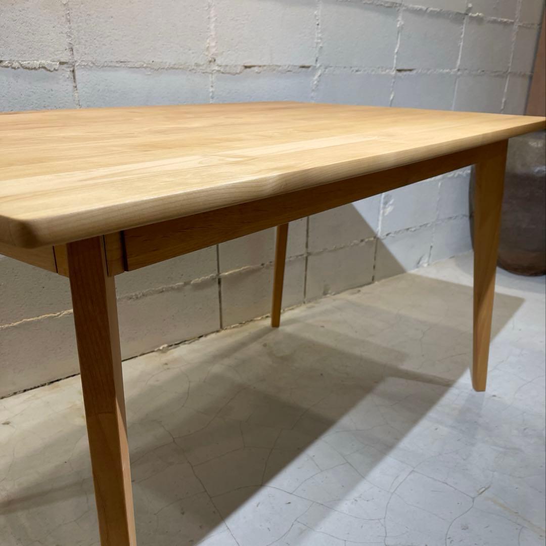 トム吉 美品　MOMO NATURAL モモナチュラル　ダイニングテーブル