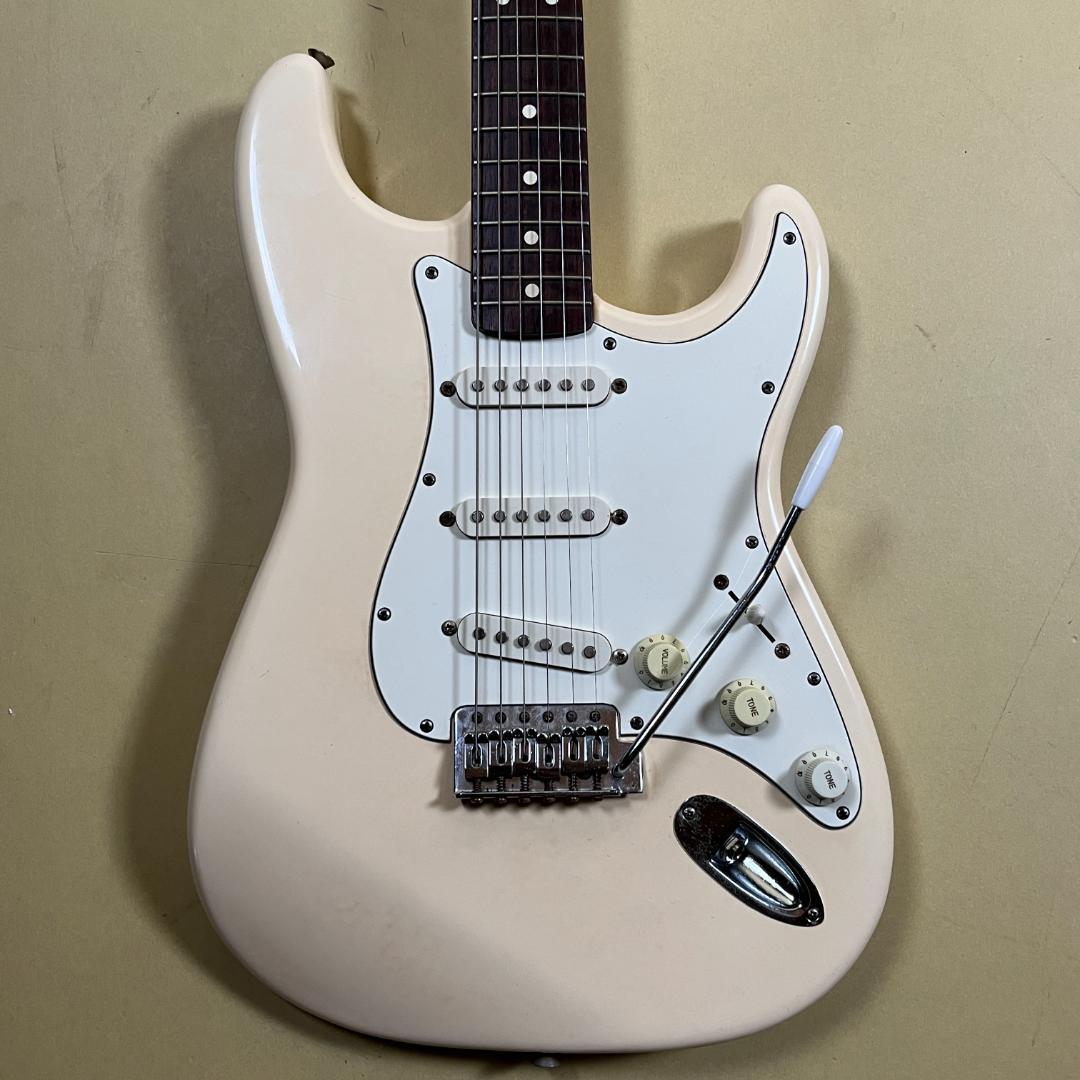 Fender Japan ST40 Stratocaster 1987-88年