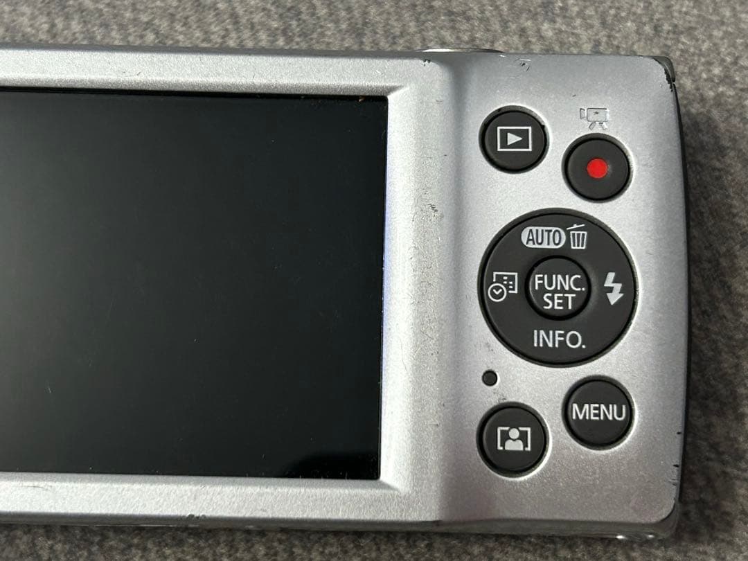 Canon IXY 200 シルバー