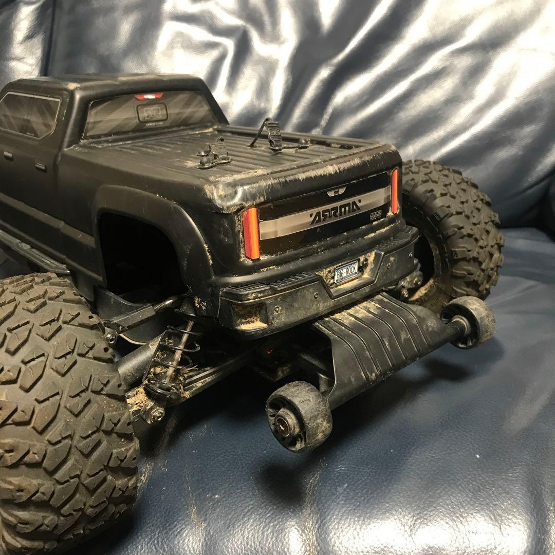 ARRMA ビッグロック　1/10