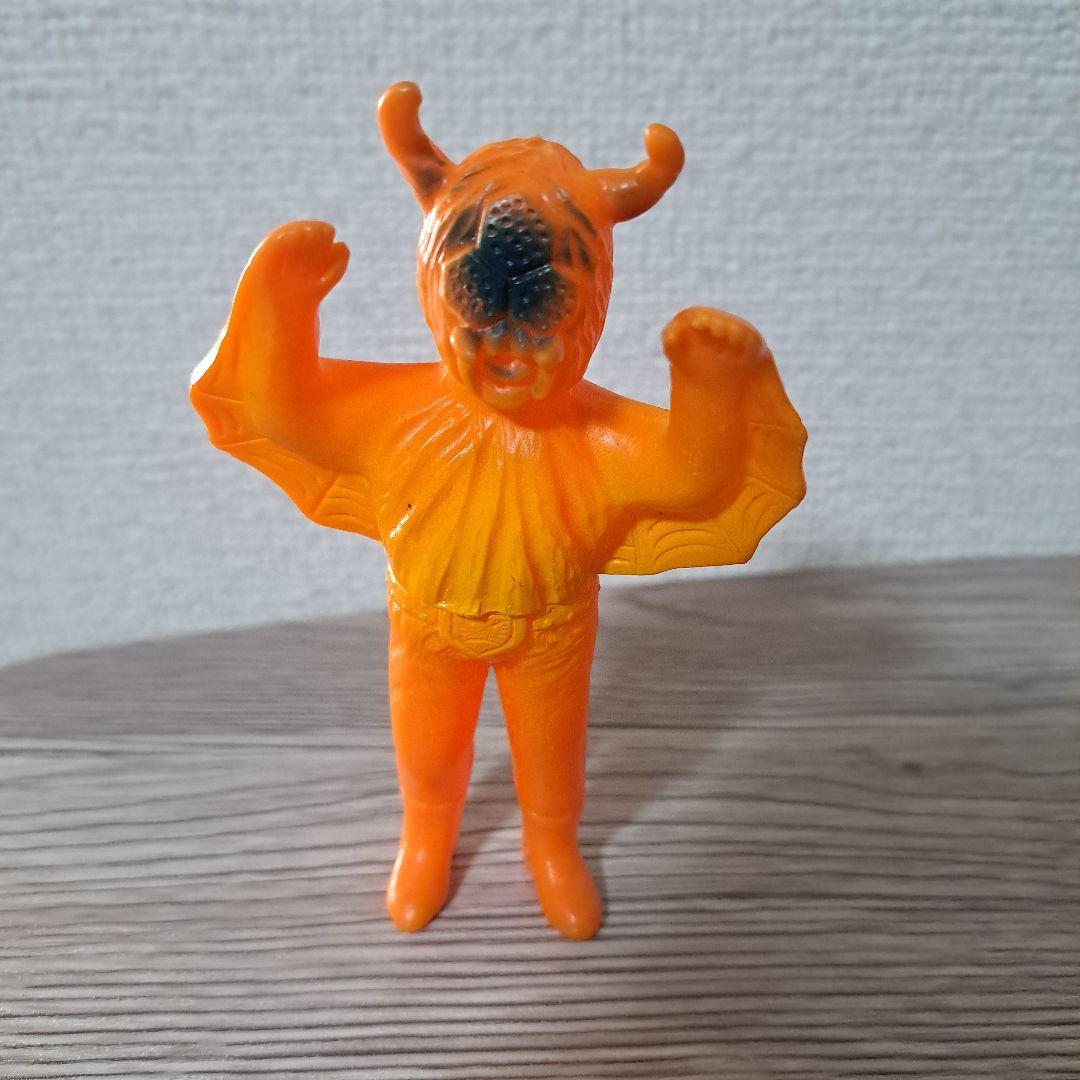 ソフビ　クモ男　仮面ライダー　怪人　ミニサイズ　バンダイ