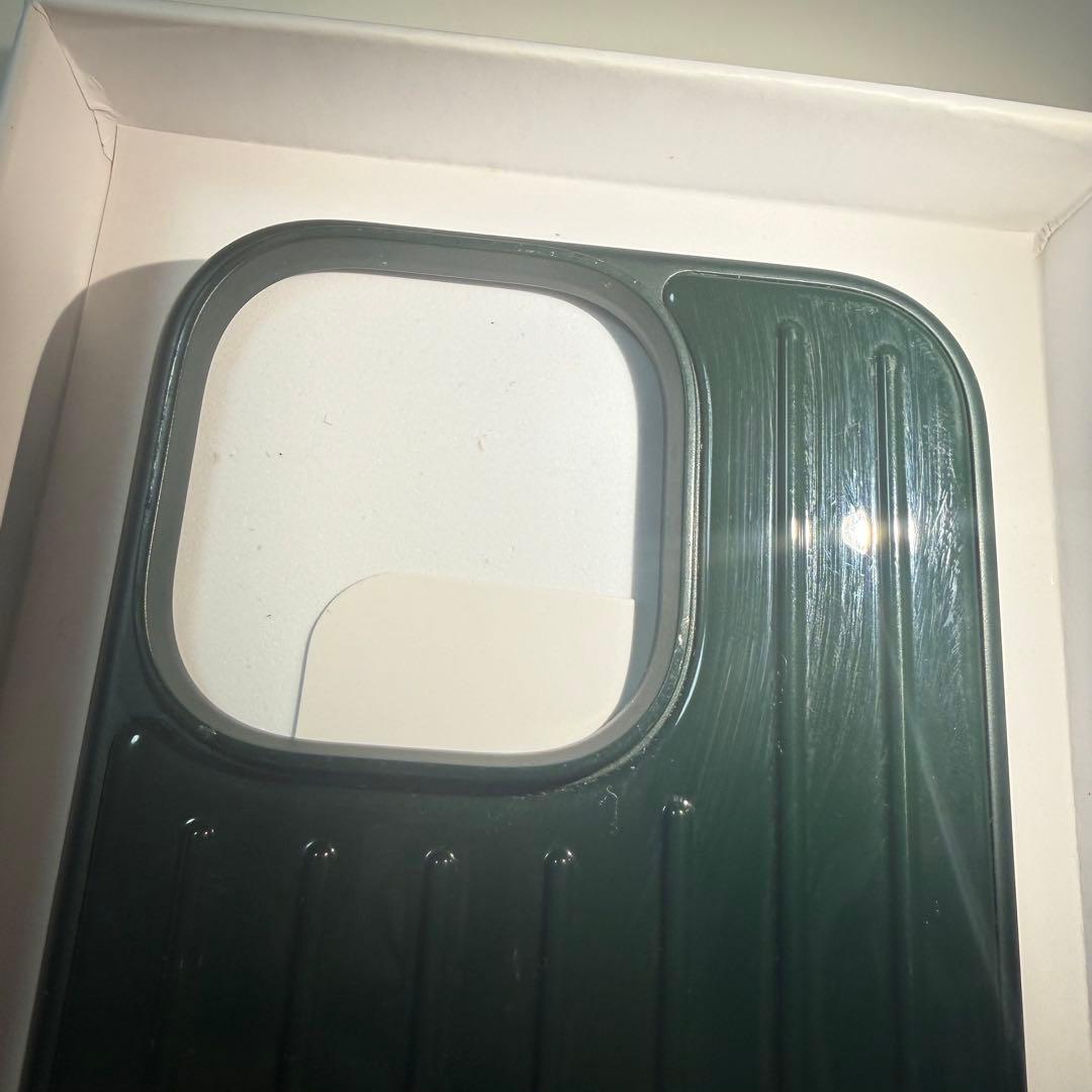 RIMOWA iPhone 16Pro用 iMagSafe 対応ケース グリーン